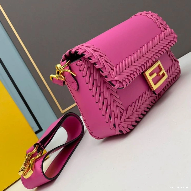 Affordable HOT Fendi Rose Stitching In Medium Baguette Leather Bag 0711